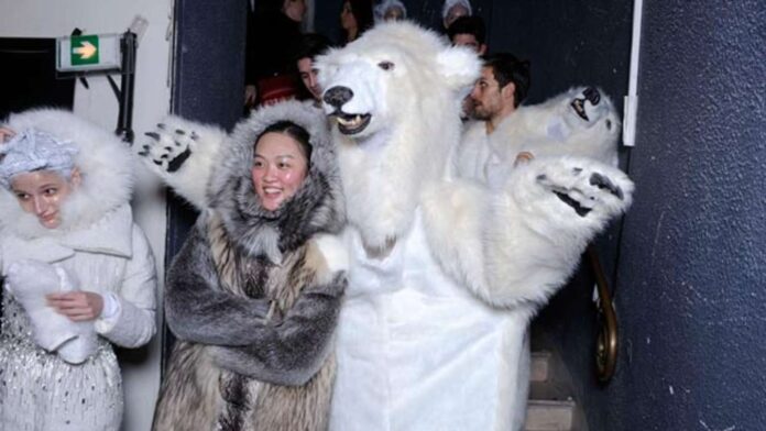 polar-bears-drowning-under-all-that-fashionable-fur